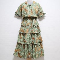 グリーンうさぎとチェック段々ワンピース