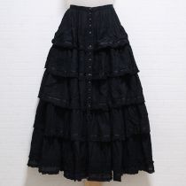 黒挟みレース使い段々スカート