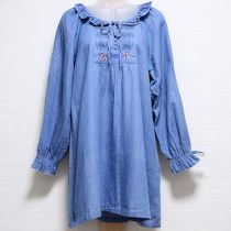ブルーロゴ刺繍倒しタックチュニックブラウス