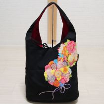 黒くす玉プリントバッグ