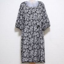 黒花とバレエシューズプリントポリワンピース【11号】