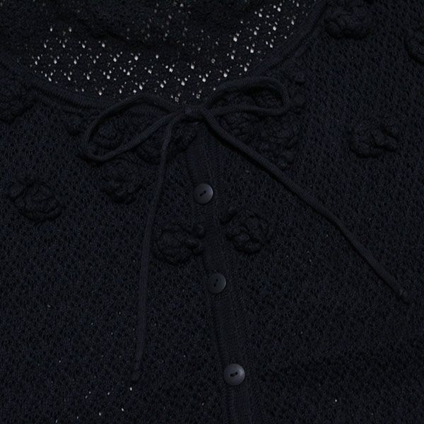 黒フラワーモチーフ柄編みカーディガン