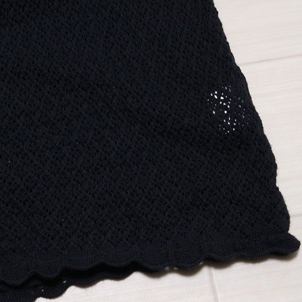 黒フラワーモチーフ柄編みカーディガン