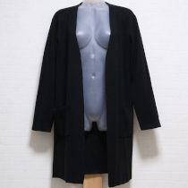 黒ロングカーディガン
