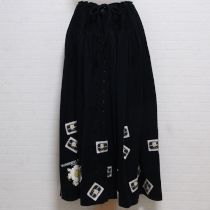 黒雛菊ワッペンカットソースカート