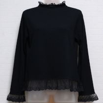 黒チュールレース使いハイネックカットソー