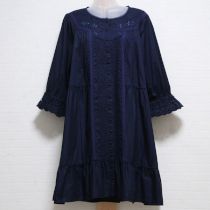 紺エターナルブルーム刺繍入りチュニックブラウス