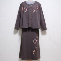 茶薔薇リース刺繍カットソー3点セット【L】