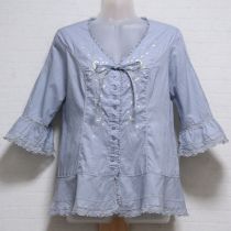 ブルーグレー鈴蘭刺繍レース使いブラウス