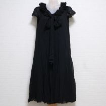 黒フリルティペット付きシフォンワンピース【9号】