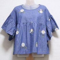 ブルーマーガレット刺繍ブラウス