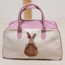 ピンクだるまうさぎ刺繍ボストンバッグ