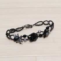 黒薔薇モチーフブレスレット
