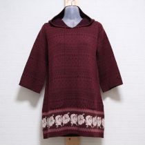 ボルドー薔薇編込みフード付きセーター