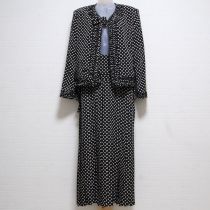 黒リボン使い水玉ジャンパースカート&ジャケット