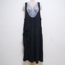 黒たくし上げ付きカットソージャンパースカート