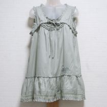 薄荷系蝶刺繍ローンチュニックブラウス