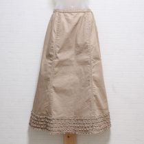 ベージュ裾フリルデニムスカート