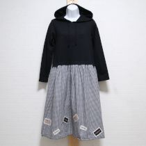 黒ワッペン付きコンビワンピース