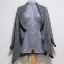 グレーレース使いドルマンカーディガン