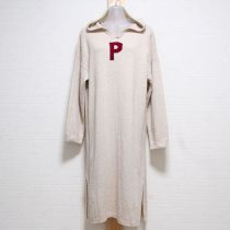 アイボリーフード付きニットワンピース