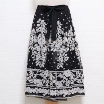 黒花柄シフォンミディ丈スカート【13号】