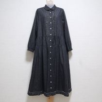 黒系フリルデニムワンピース