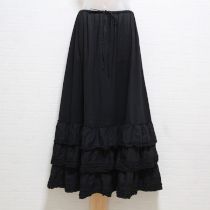 黒裾段々ローンスカート