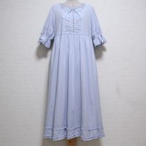 サックス花迷子刺繍ワンピース
