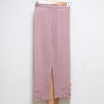 ピンクモチーフ付き透かし編みレギンス