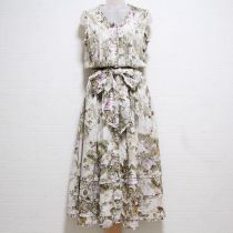 クリーム系アンティークローズワンピースサッシュ付き【9号】