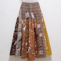 茶系花プリントパッチワークスカート