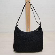 黒カメリアキルティングショルダーバッグ