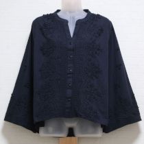 紺モチーフ&刺繍ブラウス