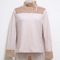ベージュニットフリル使いハイネックカットソー【9号】