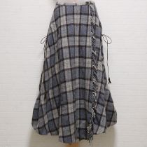 グレーチェックウール巻スカート