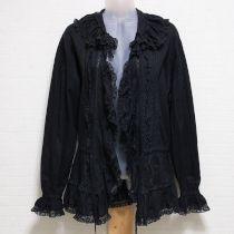 黒レース使いローンオーバーブラウス