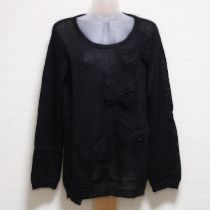 黒リボン付きモヘヤセーター