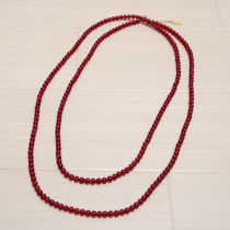 赤ビーズロングネックレス