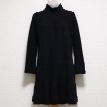 黒フリル付きハイネックカットソーチュニック
