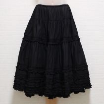 黒ローンレイヤー風スカート