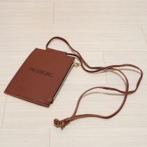 茶ロゴ入りスマホマルチポシェット