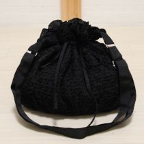 黒ピコフリル巾着ショルダーバッグ