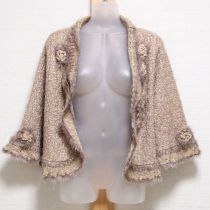 ベージュ系花モチーフカーディガン