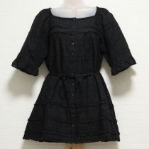黒エンブロイダリーチュニックブラウス