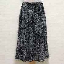 黒カメリア小紋ptスカート
