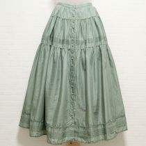 薄荷ピコフリル使いローンスカート