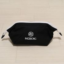 黒カメリアプリントワイヤーポーチ