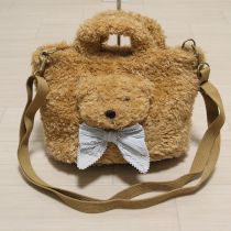 ベージュ顔くまモチーフファーバッグ