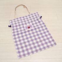 パープル×白アップルブロッサムワッペン付き巾着バッグ